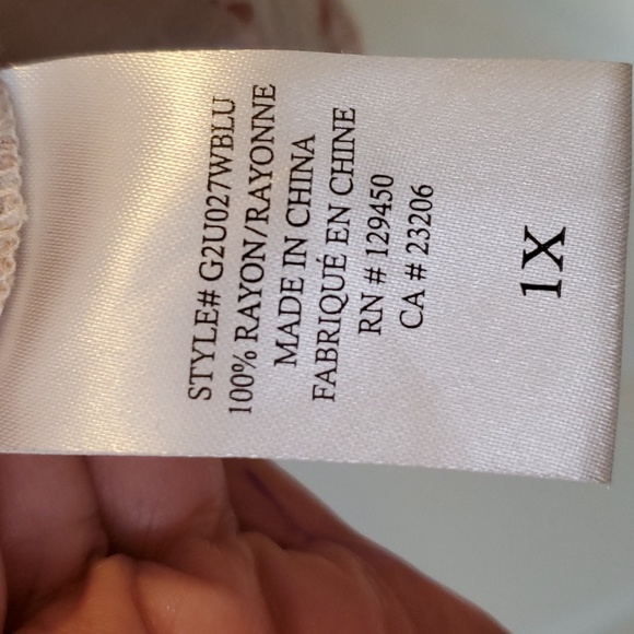 Como Blu Woman's Plus Blouse 1X - Picture 4 of 5